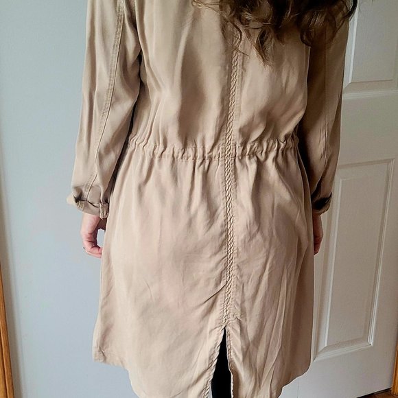 Lightweight over coat size S - Picture 1 of 3